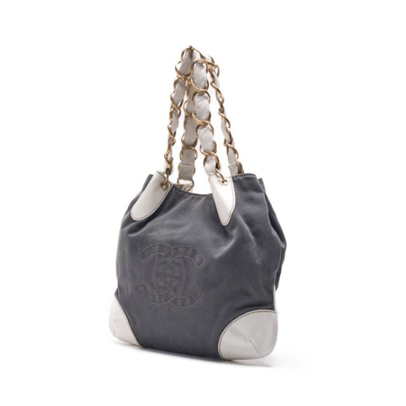 CHANEL Shoulder Tote Bag, Canvas, Gray, Gold-Tone Hardware, Pre-Owned - Vintage La Charme
