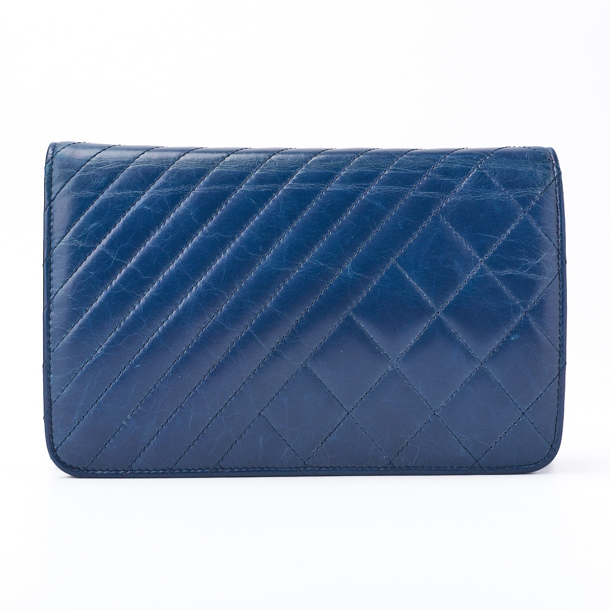 CHANEL Chain Wallet, Diagonal Stitching, Matelasse, Vintage Calf, Blue, Silver-Tone Hardware, Pre-Owned - Vintage La Charme