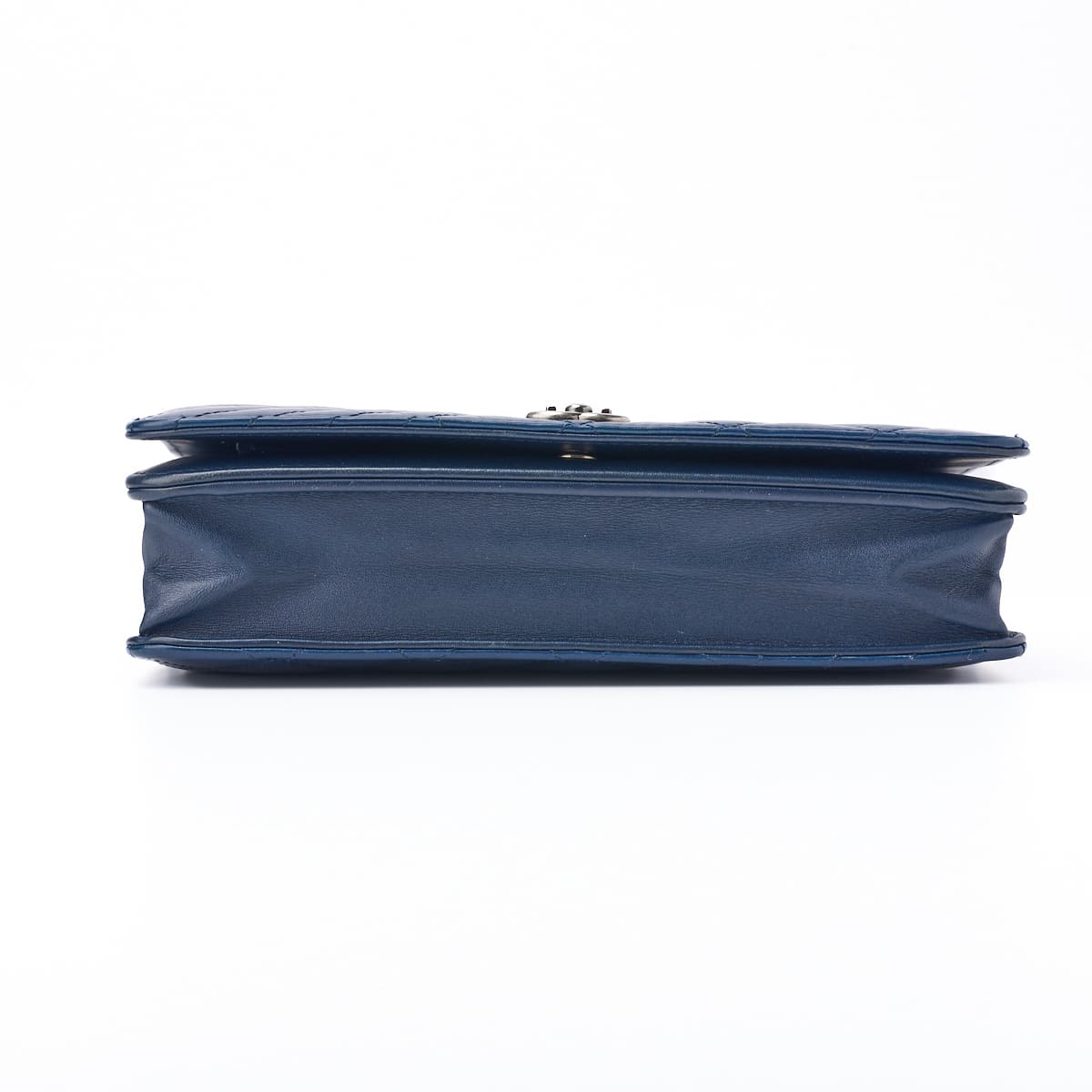 CHANEL Chain Wallet, Diagonal Stitching, Matelasse, Vintage Calf, Blue, Silver-Tone Hardware, Pre-Owned - Vintage La Charme