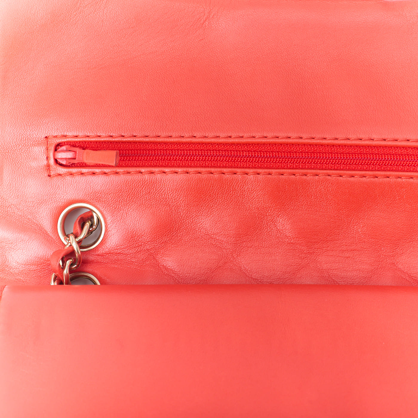 CHANEL Shoulder Bag Matelasse Turn Lock Double Flap Lambskin Red Gold-Tone Hardware Pre-Owned - Vintage La Charme