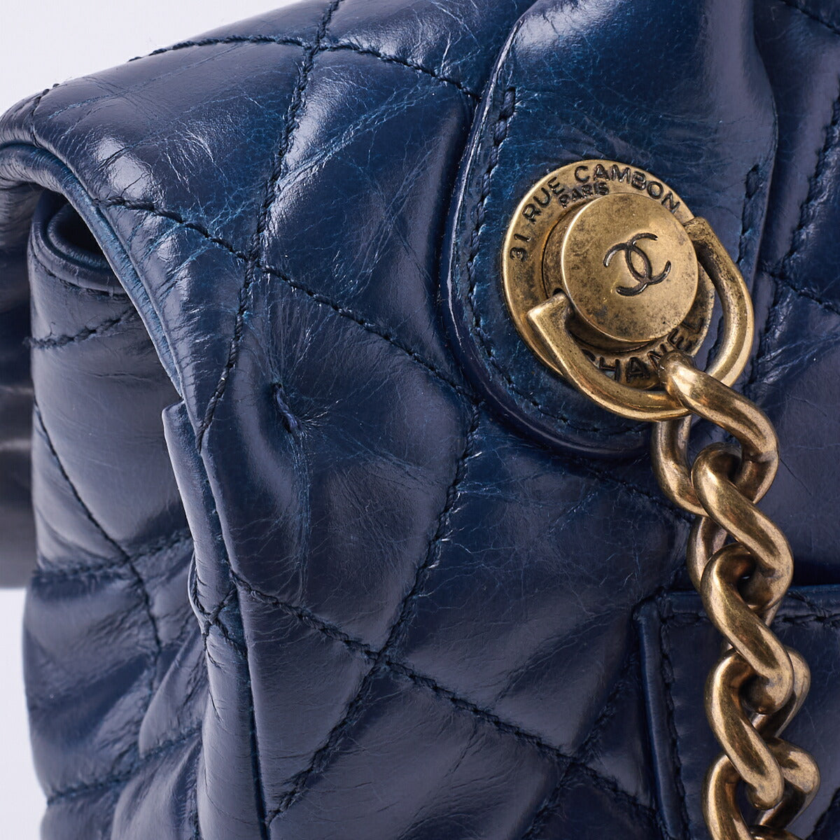 CHANEL Shoulder Handbag Matelasse 2WAY Vintage Calf Blue Gold-Tone Hardware Pre-Owned - Vintage La Charme