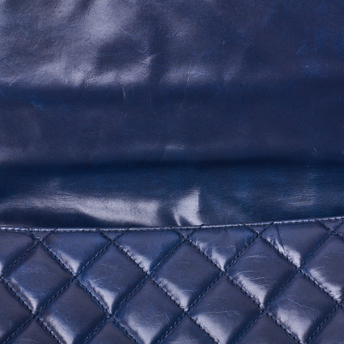 CHANEL Shoulder Handbag Matelasse 2WAY Vintage Calf Blue Gold-Tone Hardware Pre-Owned - Vintage La Charme
