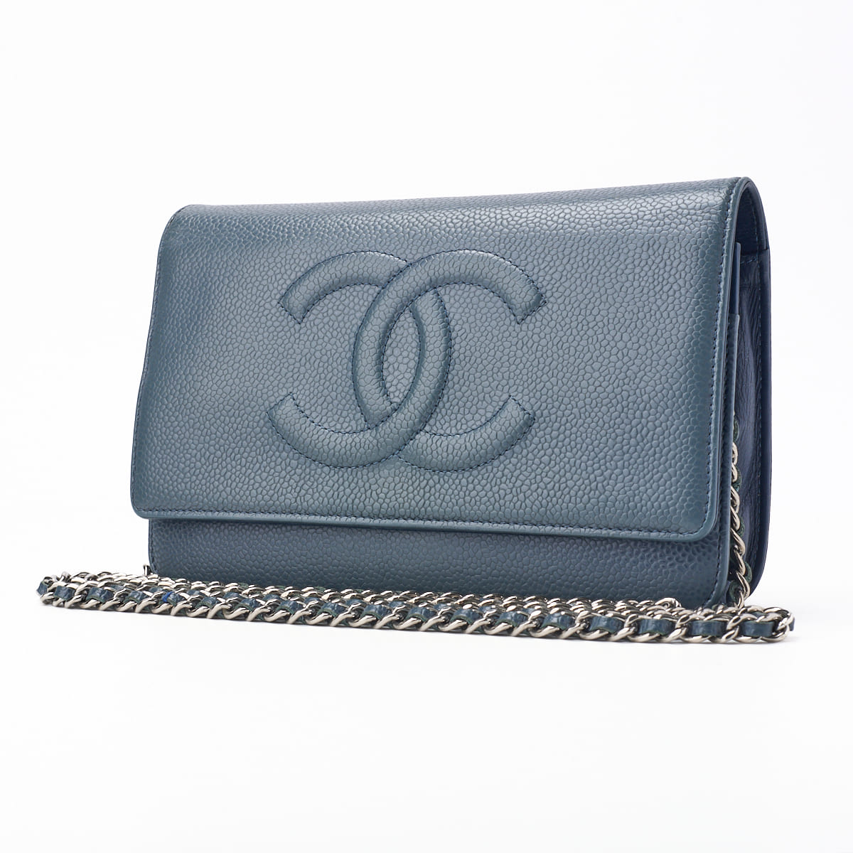 CHANEL Chain Wallet, Coco Mark, Caviar Skin, Blue, Gold-Tone Hardware, Pre-Owned - Vintage La Charme