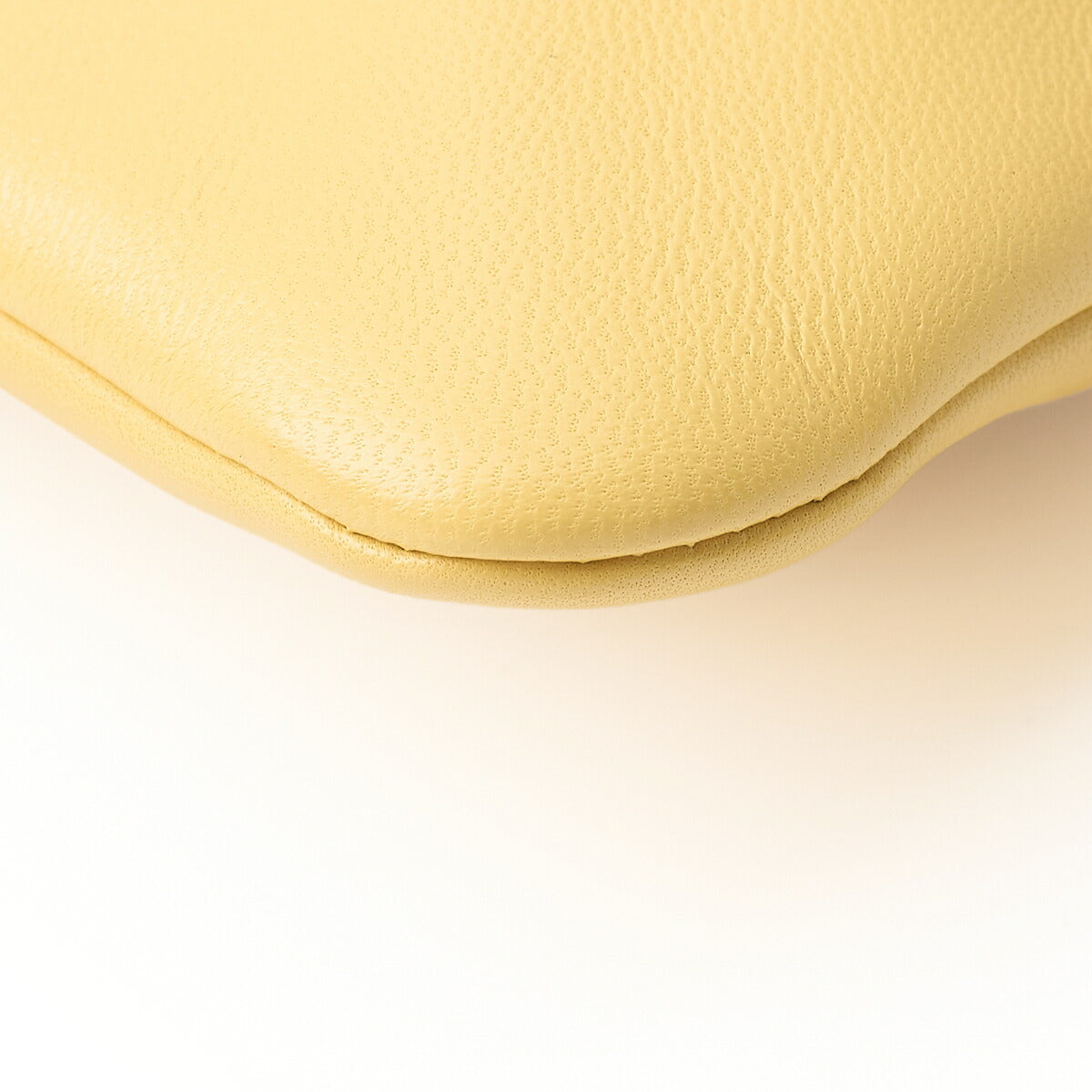 CHANEL Clutch Bag, Coco Havana, Mini, Lambskin, Yellow, Silver-Tone Hardware, Pre-Owned - Vintage La Charme