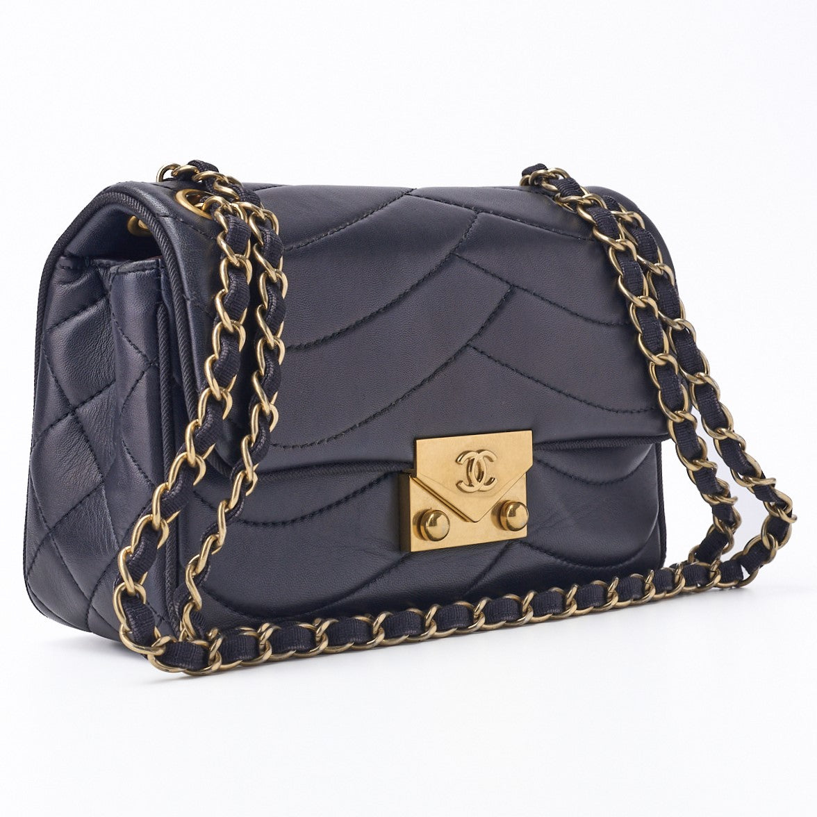 CHANEL Shoulder Bag, Push Lock, Wave Stitch, Lambskin Canvas, Navy, Gold-Tone Hardware, Pre-Owned - Vintage La Charme