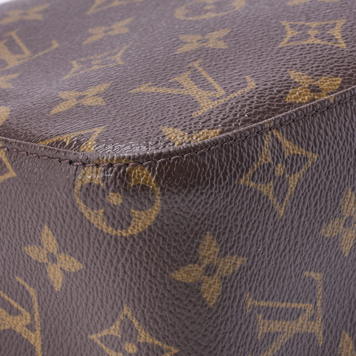 Louis Vuitton Shoulder Bag, Looping MM, Monogram, PVC, Brown, Gold-Tone Hardware, Pre-Owned - Vintage La Charme