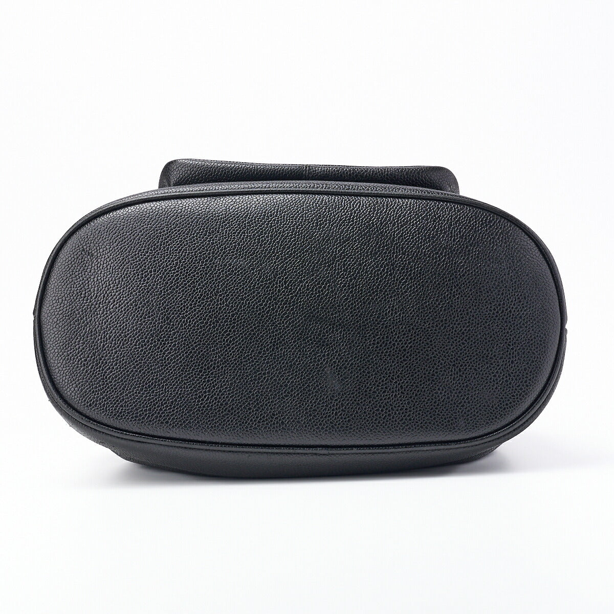 CHANEL Chain Shoulder Backpack Bag, Outside Flap, Drawstring Type, Caviar Skin, Black, Gold-Tone Hardware, Pre-Owned - Vintage La Charme