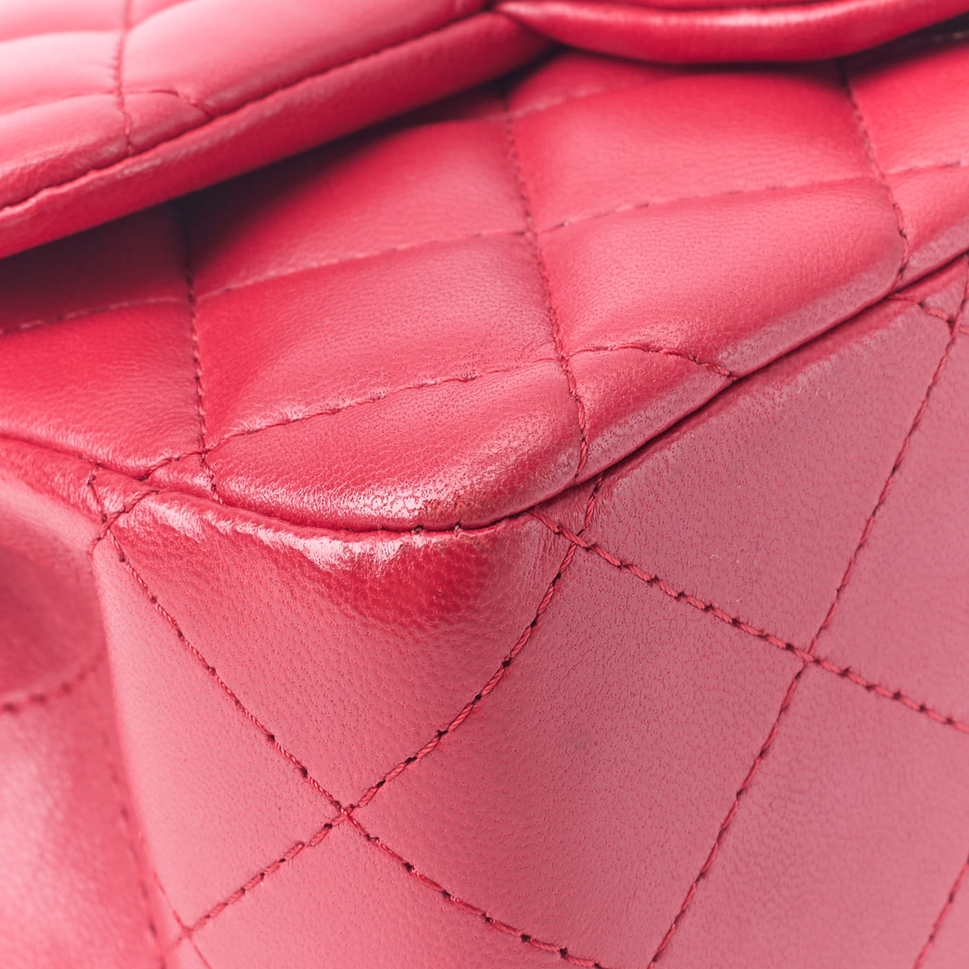 CHANEL Mini Shoulder Bag, Matelasse, Turn Lock, Lambskin, Red, Gold-Tone Hardware, Pre-Owned - Vintage La Charme