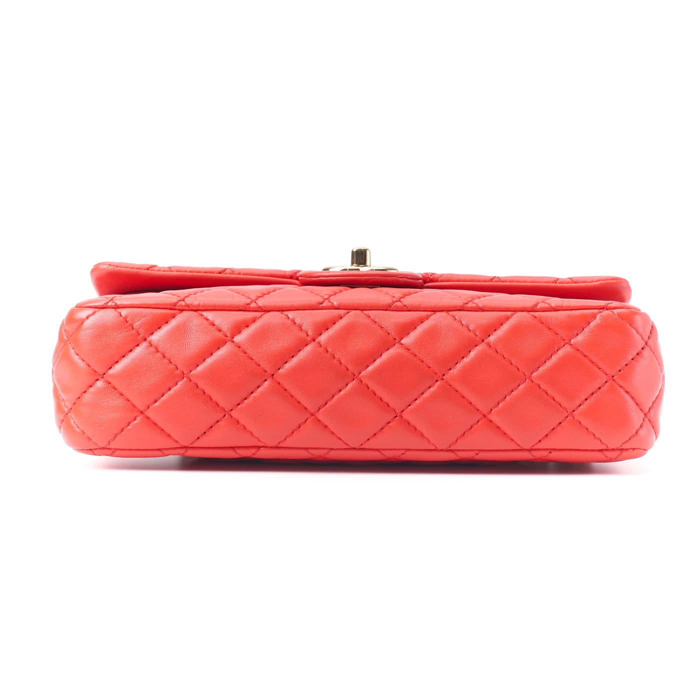 CHANEL Shoulder Bag Matelasse Turn Lock Double Flap Lambskin Red Gold-Tone Hardware Pre-Owned - Vintage La Charme