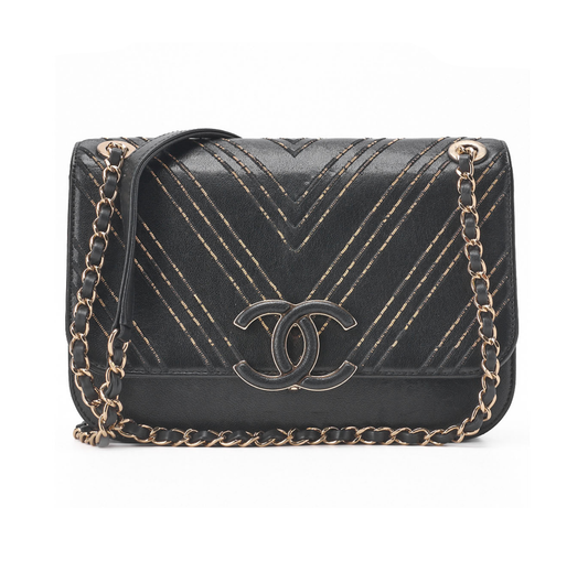 Chanel Shoulder Bag, V Stitch, Chain Shoulder, Lambskin, Black, Gold-Tone Hardware, Pre-Owned