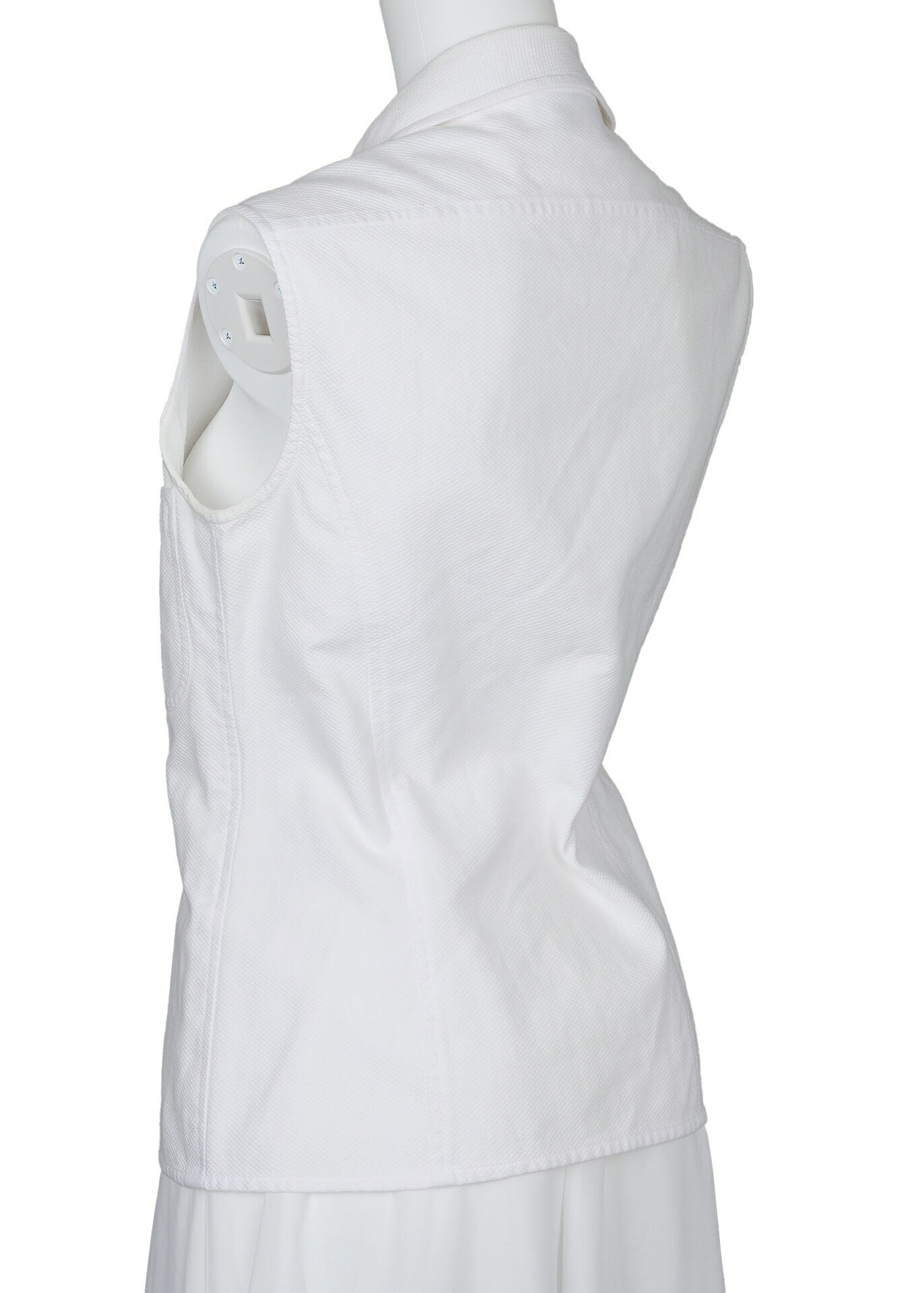 CHANEL Sleeveless Shirt, Collared, Cotton, White, Silver-Tone Hardware, Pre-Owned - Vintage La Charme