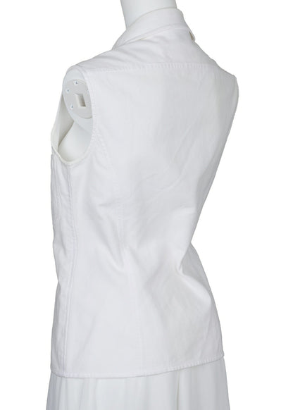 CHANEL Sleeveless Shirt, Collared, Cotton, White, Silver-Tone Hardware, Pre-Owned - Vintage La Charme