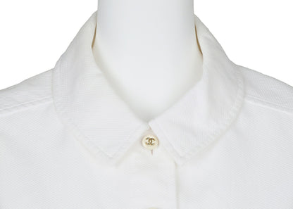 CHANEL Sleeveless Shirt, Collared, Cotton, White, Silver-Tone Hardware, Pre-Owned - Vintage La Charme