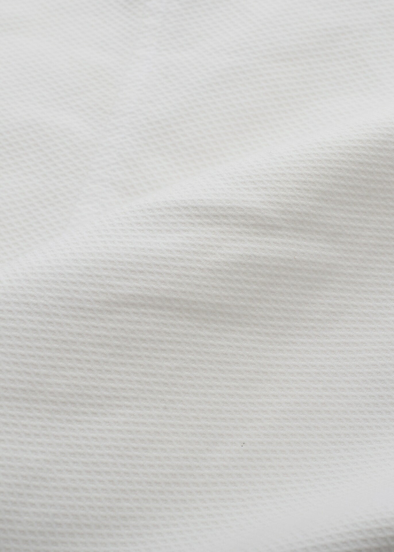 CHANEL Sleeveless Shirt, Collared, Cotton, White, Silver-Tone Hardware, Pre-Owned - Vintage La Charme