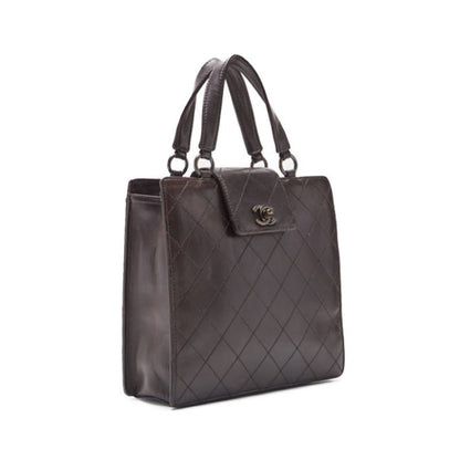 CHANEL Handbag Matelasse Lambskin Brown Gold-Tone Hardware Pre-Owned - Vintage La Charme