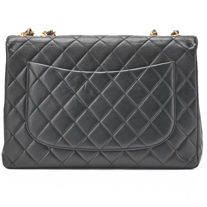 CHANEL Shoulder Bag, Deca Matelasse 30 Turn Lock Chain Shoulder, Lambskin, Black, Gold-Tone Hardware, Pre-Owned - Vintage La Charme