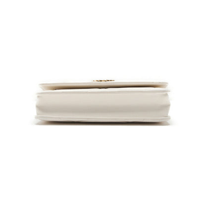 CHANEL Chain Wallet Matelasse Lambskin White Gold-Tone Hardware Pre-Owned - Vintage La Charme