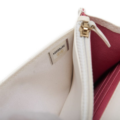CHANEL Chain Wallet Matelasse Lambskin White Gold-Tone Hardware Pre-Owned - Vintage La Charme