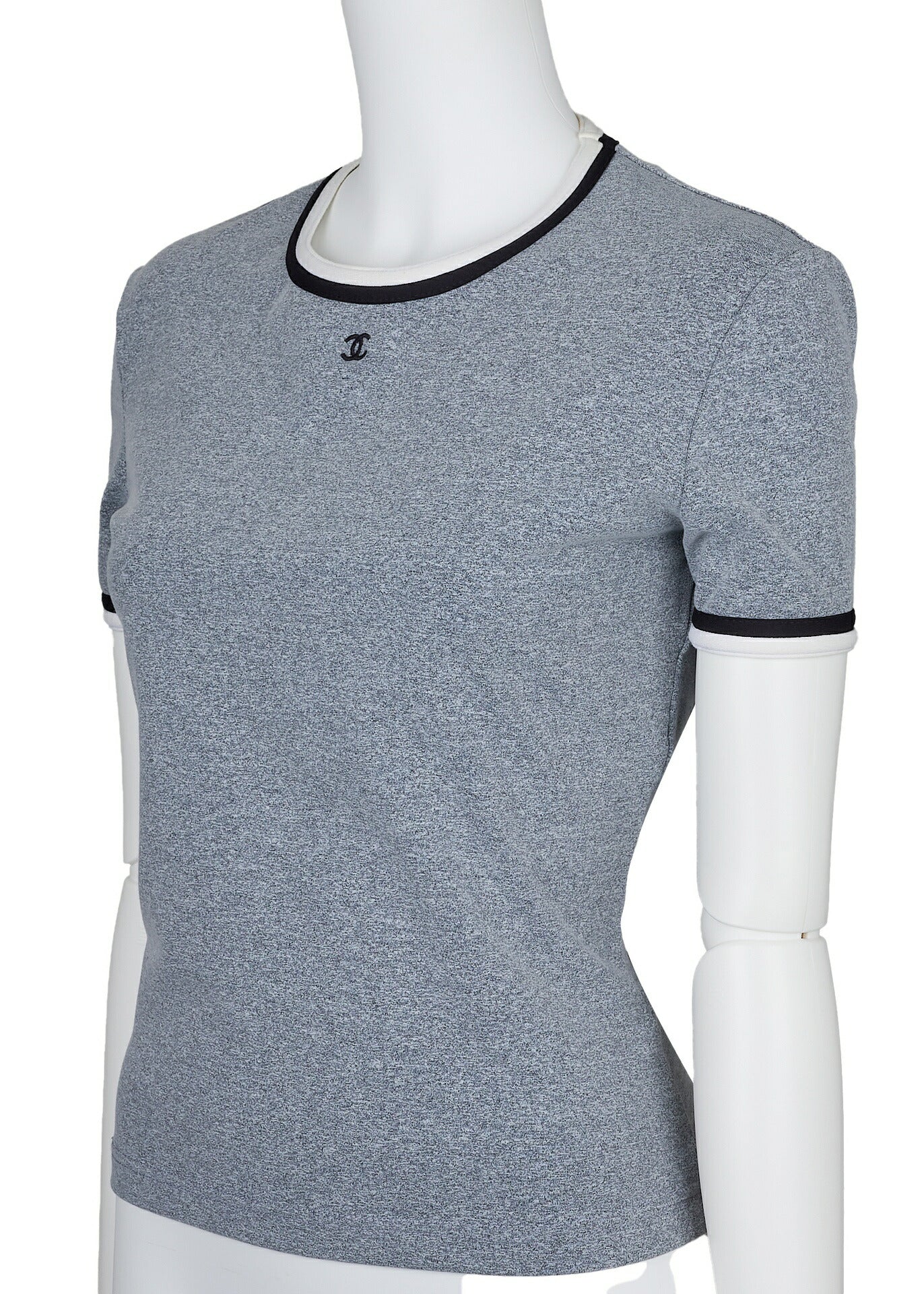 CHANEL T-Shirt Short Sleeve Cut-and-Sew Nylon Gray Gold-Tone Hardware Pre-Owned - Vintage La Charme