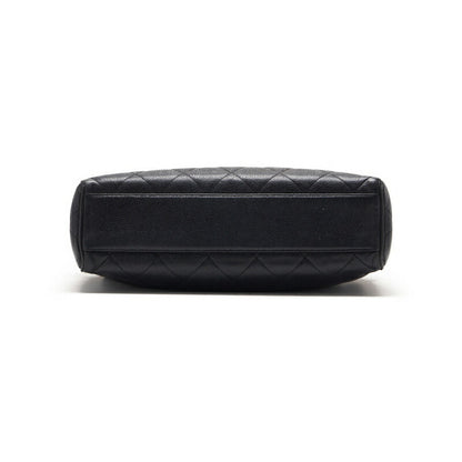 CHANEL Shoulder Bag, Matelasse, Caviar Skin, Black, Gold-Tone Hardware, Pre-Owned - Vintage La Charme