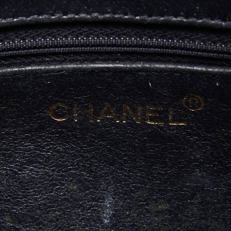 CHANEL Shoulder Bag, Matelasse, Caviar Skin, Black, Gold-Tone Hardware, Pre-Owned - Vintage La Charme