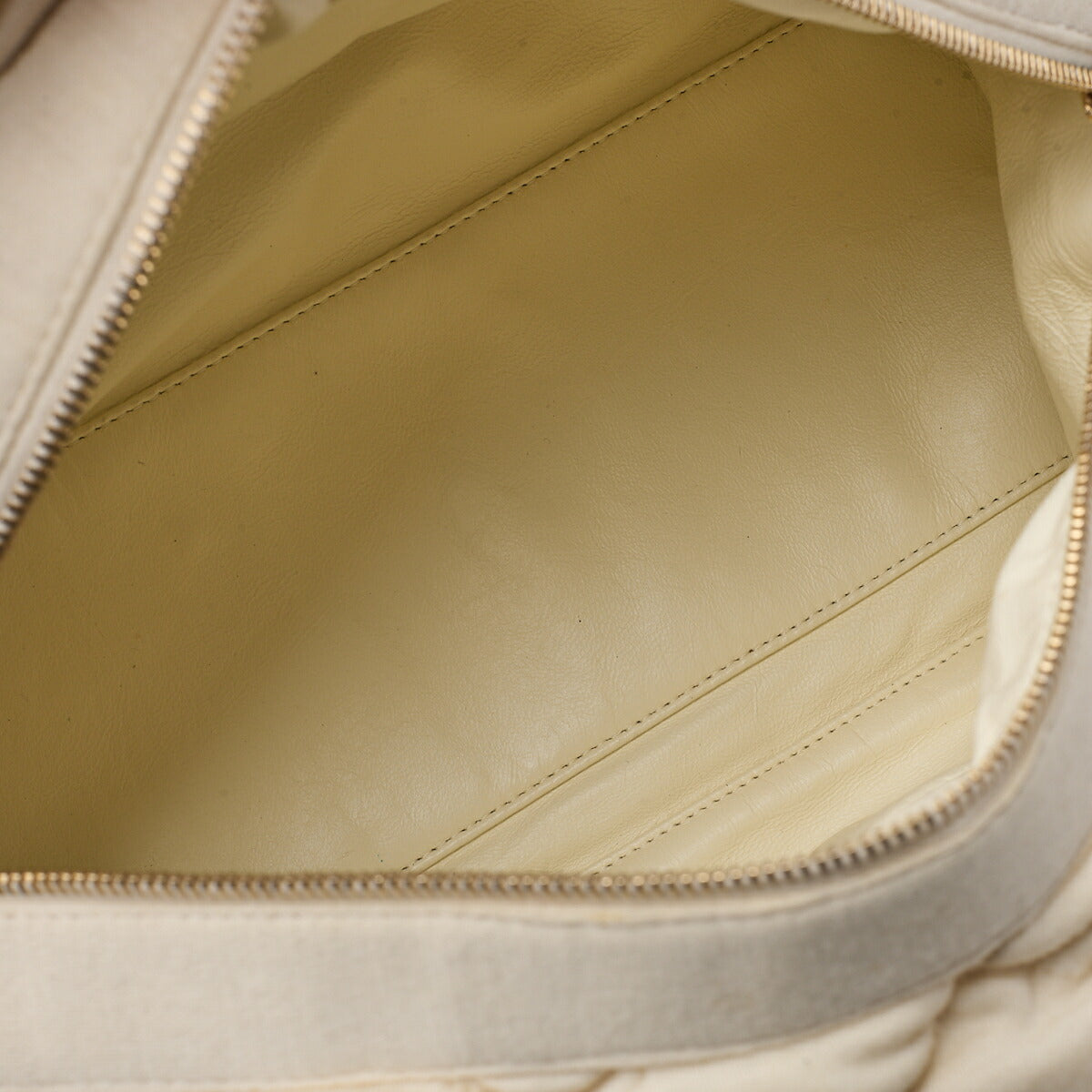 CHANEL Shoulder Tote Bag Matelasse Bubble Quilt Cotton Ivory Gold-Tone Hardware Pre-Owned - Vintage La Charme