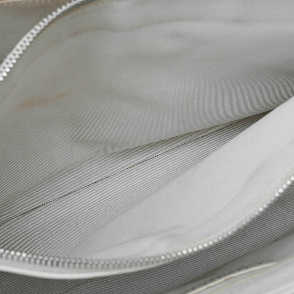 CHANEL Shoulder Tote Bag Matelasse Caviar Skin White Silver-Tone Hardware Pre-Owned - Vintage La Charme