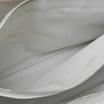CHANEL Shoulder Tote Bag Matelasse Caviar Skin White Silver-Tone Hardware Pre-Owned - Vintage La Charme