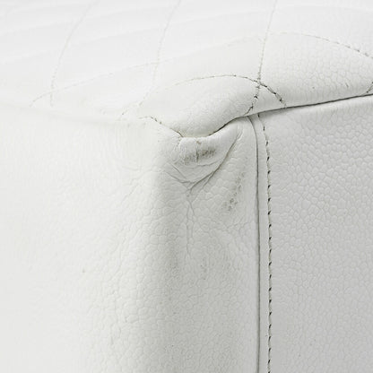 CHANEL Shoulder Tote Bag Matelasse Caviar Skin White Silver-Tone Hardware Pre-Owned - Vintage La Charme