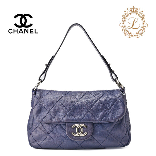 Chanel Shoulder Bag Matelasse Leather Navy Silver-Tone Hardware Pre-Owned - Vintage La Charme