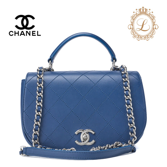 CHANEL Shoulder Bag Handbag Coco 2WAY Matelasse Calfskin Navy Silver-Tone Hardware Pre-Owned - Vintage La Charme