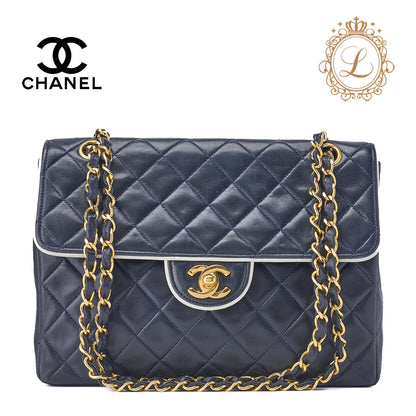 CHANEL Shoulder Tote Bag Matelasse Lambskin Bicolor Navy Gold-Tone Hardware Pre-Owned - Vintage La Charme
