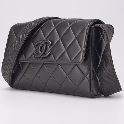 CHANEL Shoulder Bag, Matelasse, Chain Shoulder, Lambskin, Black, Gold-Tone Hardware, Pre-Owned - Vintage La Charme
