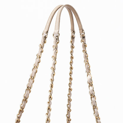 CHANEL Shoulder Bag Matelasse Chain Shoulder Sparkle Leather Ivory Gold-Tone Hardware Pre-Owned - Vintage La Charme