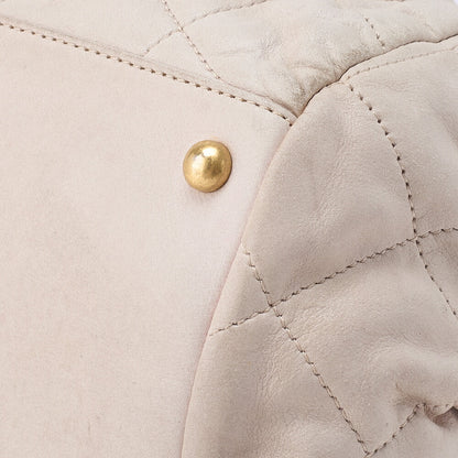 CHANEL Shoulder Bag Matelasse Chain Shoulder Sparkle Leather Ivory Gold-Tone Hardware Pre-Owned - Vintage La Charme