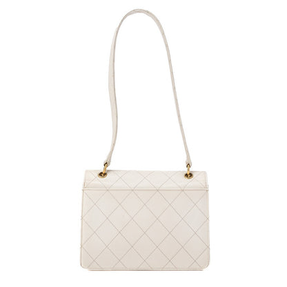 CHANEL Shoulder Bag, Chain Shoulder, Matelasse, Caviar Skin, White, Gold-Tone Hardware, Pre-Owned - Vintage La Charme