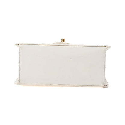 CHANEL Shoulder Bag, Chain Shoulder, Matelasse, Caviar Skin, White, Gold-Tone Hardware, Pre-Owned - Vintage La Charme