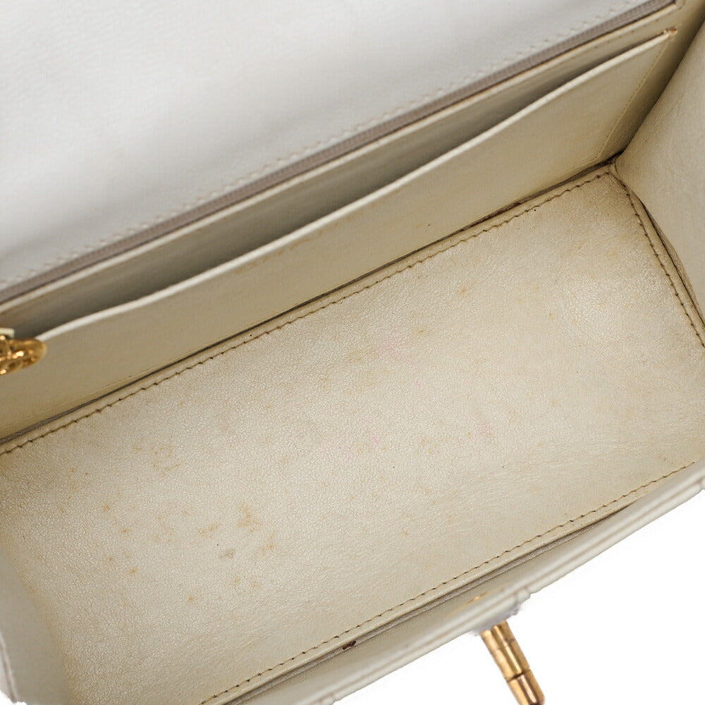 CHANEL Shoulder Bag, Chain Shoulder, Matelasse, Caviar Skin, White, Gold-Tone Hardware, Pre-Owned - Vintage La Charme
