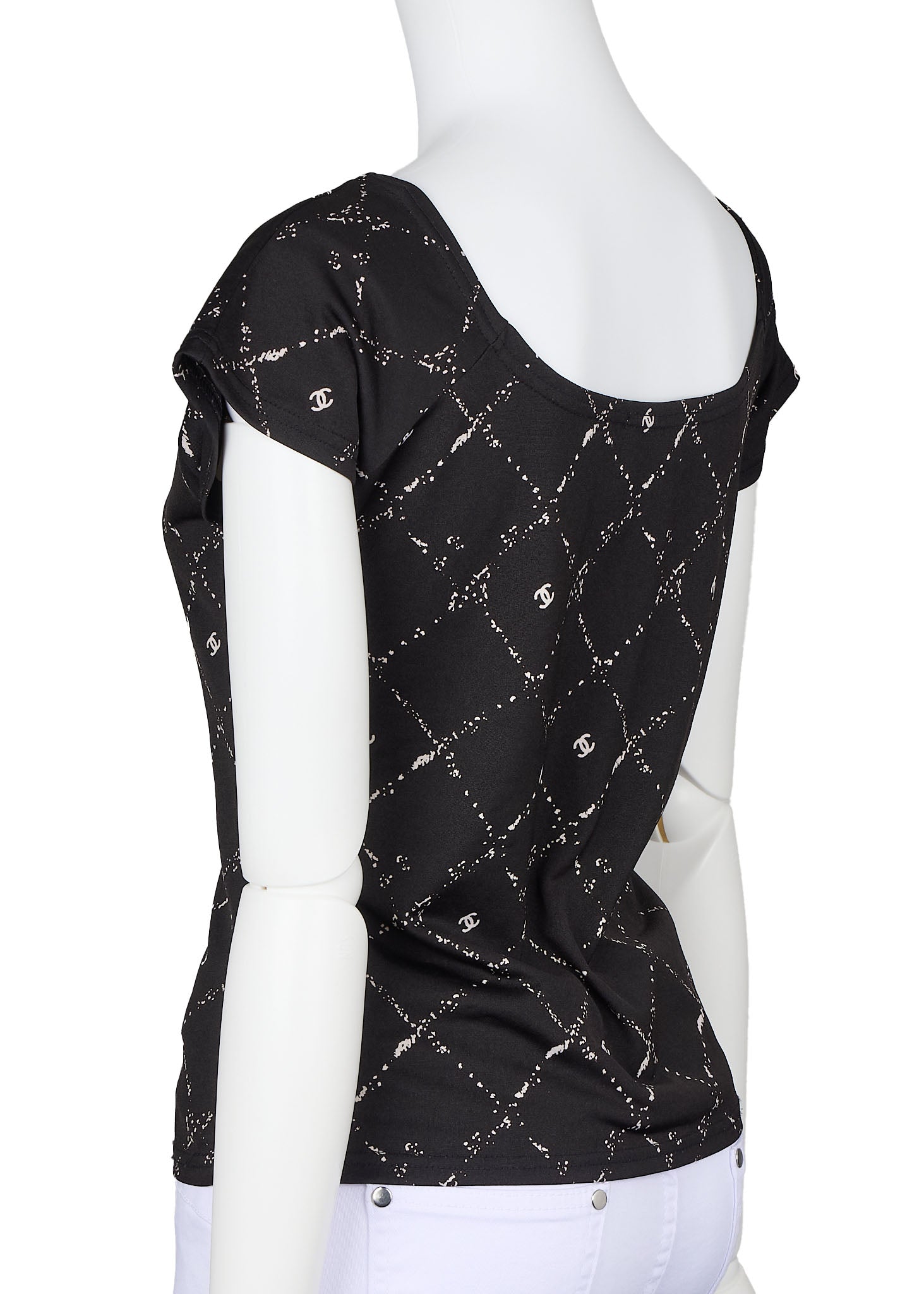 CHANEL T-Shirt, Coco Mark, Matelasse, Polyester Blend, Black, Pre-Owned - Vintage La Charme