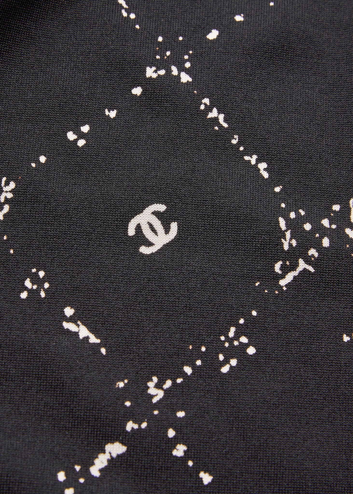 CHANEL T-Shirt, Coco Mark, Matelasse, Polyester Blend, Black, Pre-Owned - Vintage La Charme