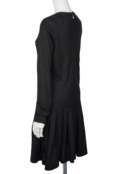 CHANEL Dress, Pleated Long Sleeve, Mohair Cashmere Blend, Black, Pre-Owned - Vintage La Charme
