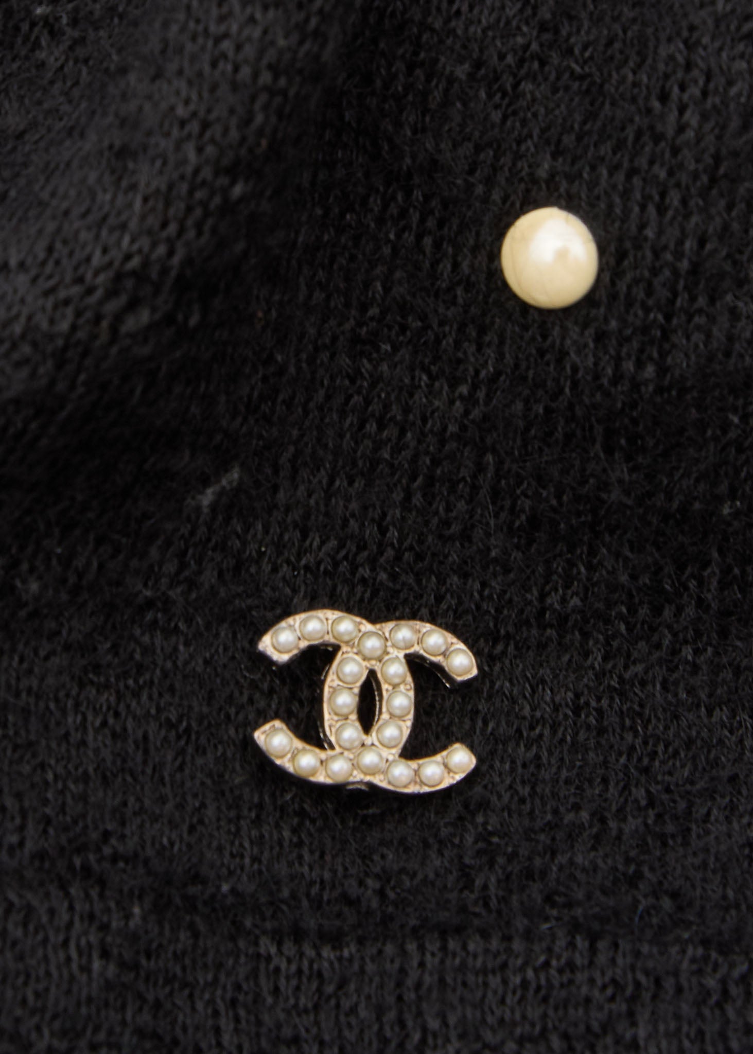 CHANEL Dress, Pleated Long Sleeve, Mohair Cashmere Blend, Black, Pre-Owned - Vintage La Charme