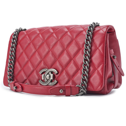 CHANEL Shoulder Bag Matelasse Full Flap Chain Shoulder Caviar Skin Red Silver-Tone Hardware Pre-Owned - Vintage La Charme