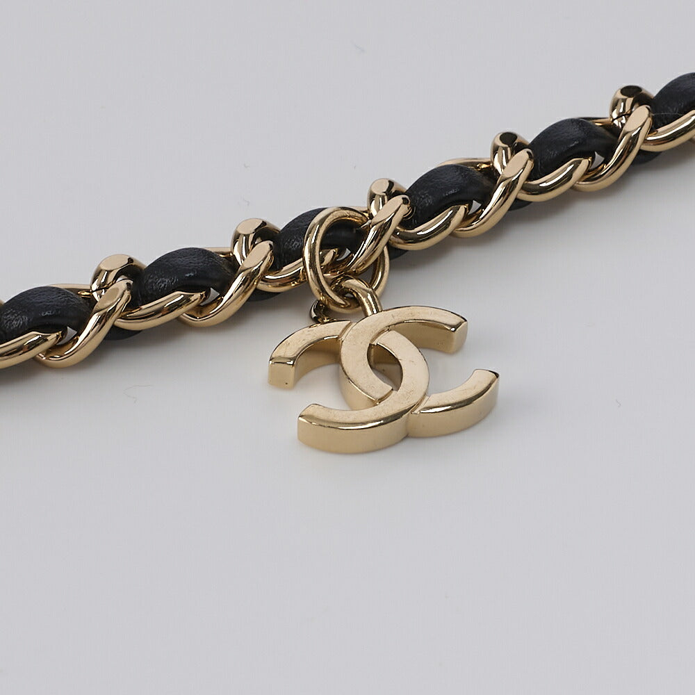CHANEL Shoulder Bag, Matelasse, Round Zipper, Lambskin, Black, Gold-Tone Hardware, Pre-Owned - Vintage La Charme