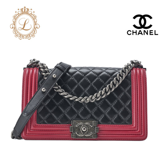 CHANEL Boy Chanel Matelasse Chain Shoulder Lambskin Black Gold-Tone Hardware Pre-Owned - Vintage La Charme