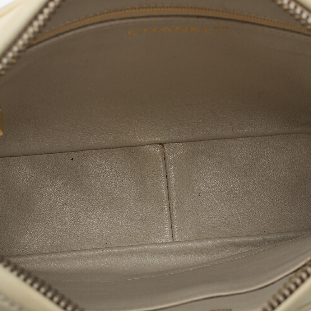 CHANEL Shoulder Bag, Matelasse, Fringe Chain Shoulder, Lambskin, Ivory, Gold-Tone Hardware, Pre-Owned - Vintage La Charme