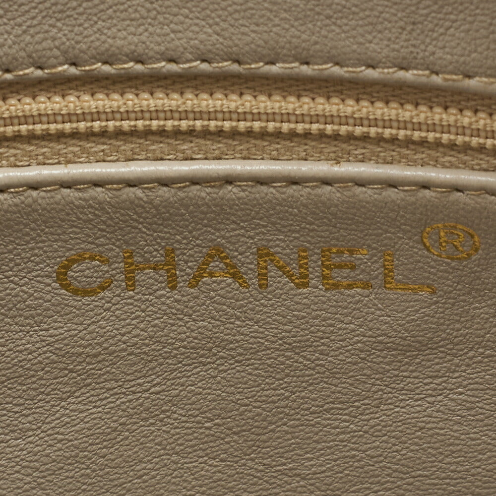 CHANEL Shoulder Bag, Matelasse, Fringe Chain Shoulder, Lambskin, Ivory, Gold-Tone Hardware, Pre-Owned - Vintage La Charme