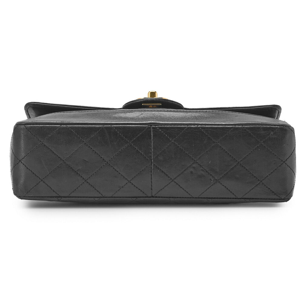 CHANEL Shoulder Bag, Matelasse Turn Lock Design, Lambskin, Black, Gold-Tone Hardware, Pre-Owned - Vintage La Charme