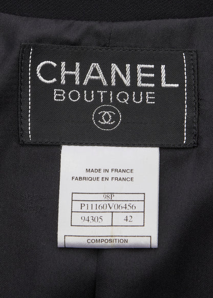 CHANEL Waist Chain Jacket, No Collar, Wool, Black, Gold-Tone Hardware, Pre-Owned - Vintage La Charme