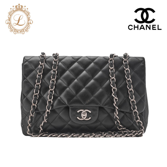 CHANEL Shoulder Bag, Deca Matelasse 30 Turn Lock Chain, Lambskin, Black, Silver-Tone Hardware, Pre-Owned - Vintage La Charme